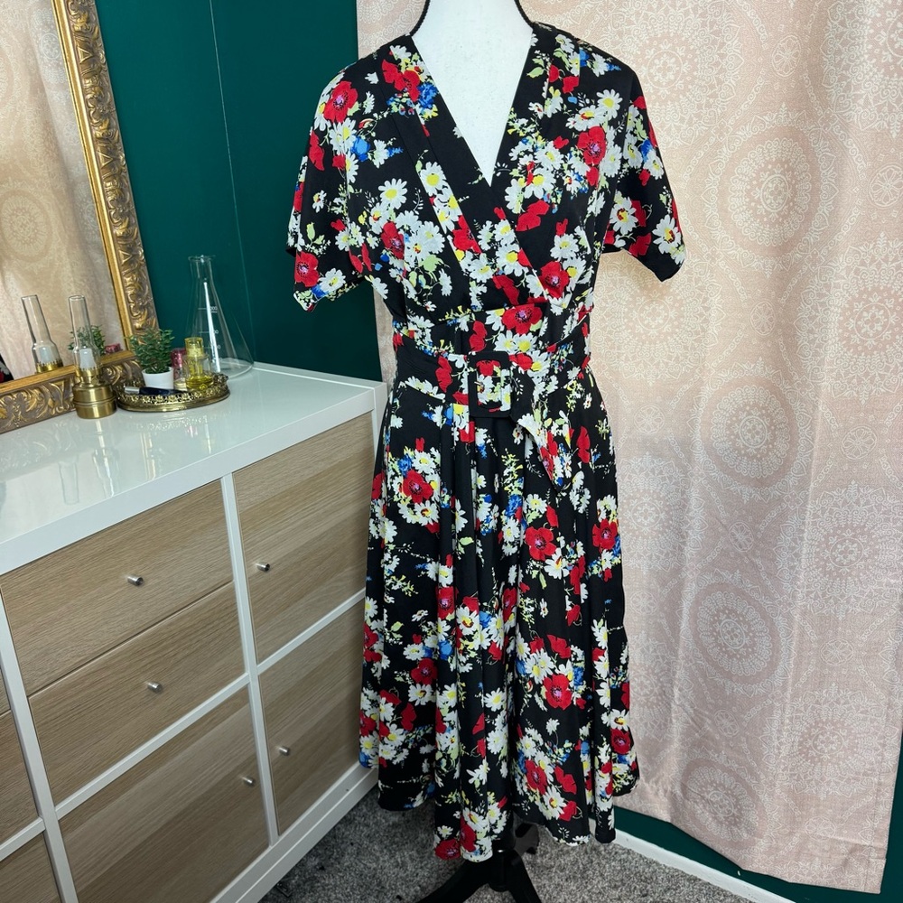 Hello Bunny Vixen Black Floral V-Neck Retro Pin Up A-Line Belted Midi Dress Sz M